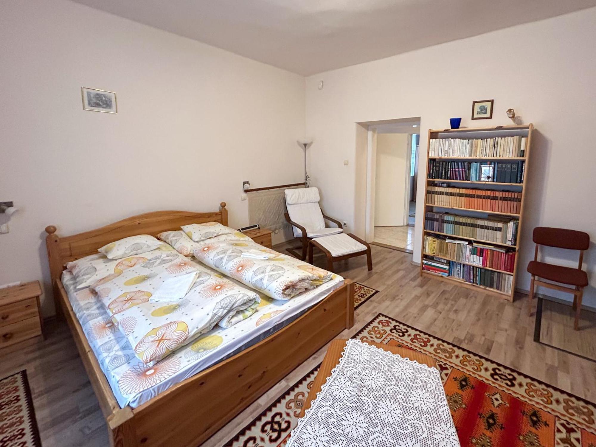 Oeroemvoelgy Vendeghaz Hotel Bozsva ภายนอก รูปภาพ